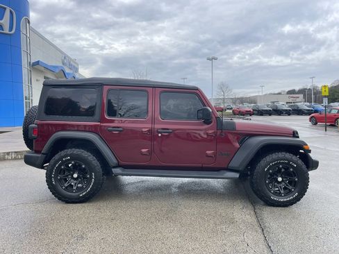 Used 2022 Jeep Wrangler Unlimited Sport image 2