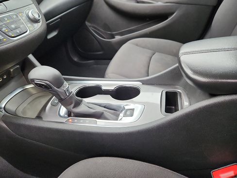 Used 2024 Chevrolet Malibu LT image 20