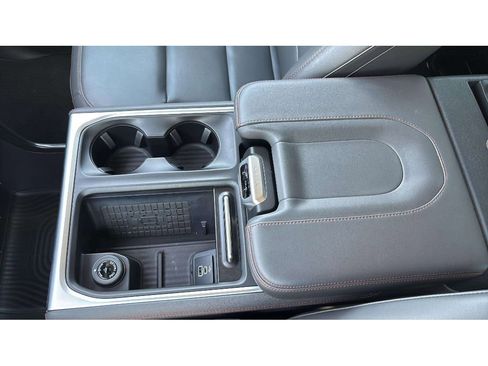 Used 2025 Ford Expedition Max Active AWD/4WD image 21