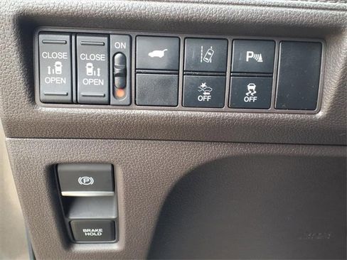 Used 2019 Honda Odyssey Touring image 19