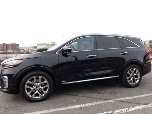 Used 2019 Kia Sorento SX image 4