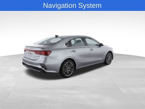 Used 2024 Kia Forte GT-Line w/ GT-Line Premium Package FWD image 4