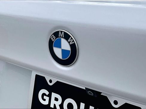 Used 2021 BMW 540i w/ Premium Package RWD image 29