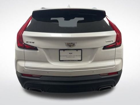 Used 2022 Cadillac XT4 Luxury w/ Cold Weather Package image 4