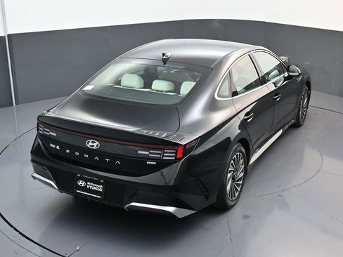 Certified 2025 Hyundai Sonata SEL FWD image 16