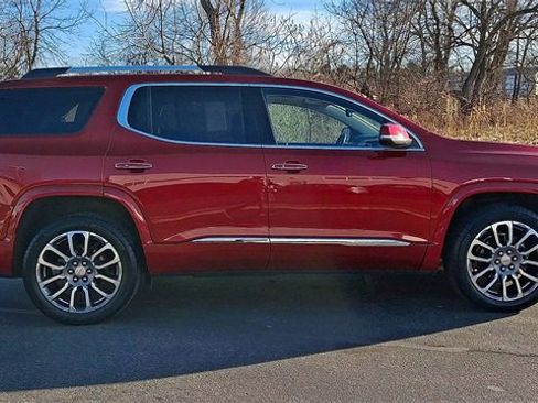 Used 2021 GMC Acadia Denali w/ Denali Ultimate Package image 9