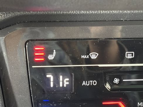 Used 2022 Volkswagen Tiguan SE R-Line AWD/4WD image 31