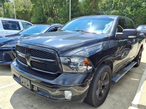Used 2018 RAM 1500 Lone Star RWD image 4