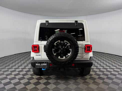 Used 2024 Jeep Wrangler Unlimited Rubicon 4xe AWD/4WD image 8