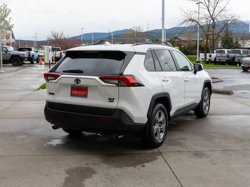Used 2024 Toyota RAV4 XLE w/ Weather Package image 7