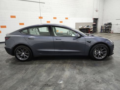 Used 2023 Tesla Model 3 Long Range image 18