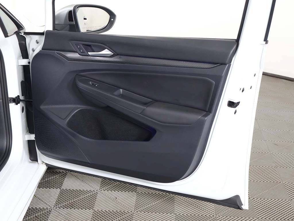 Used 2022 Volkswagen Golf R AWD/4WD image 29