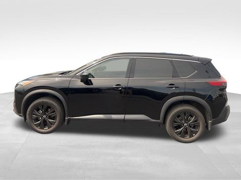 Used 2023 Nissan Rogue SV w/ SV Premium B Package FWD image 33