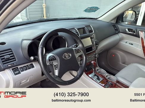 Used 2013 Toyota Highlander Limited image 7