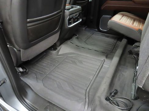 Used 2026 GMC Sierra 1500 Denali Ultimate w/ LPO, Black Badging Package AWD/4WD image 57
