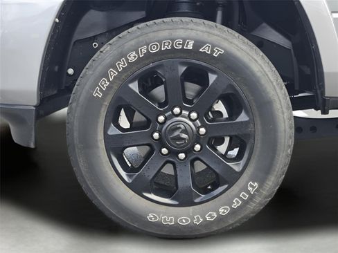 Used 2022 RAM 3500 Laramie AWD/4WD image 11