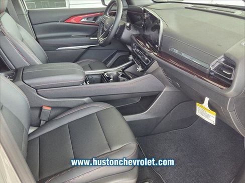 New 2026 Chevrolet Traverse Z71 w/ Driver Confidence Package AWD/4WD image 17