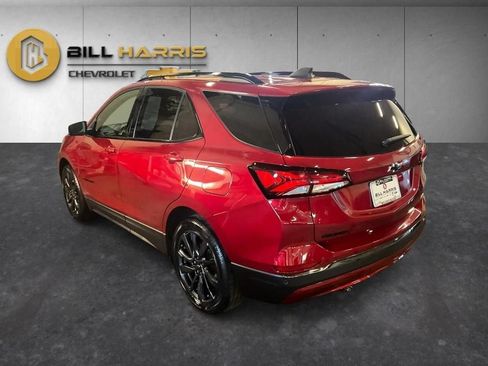 Used 2023 Chevrolet Equinox RS FWD image 12