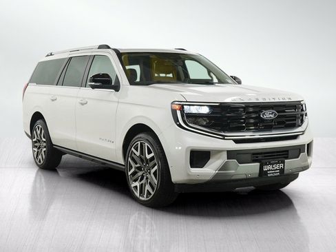 Used 2025 Ford Expedition Max Platinum w/ Platinum Ultimate Package AWD/4WD image 7