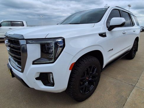 Used 2022 GMC Yukon AT4 AWD/4WD image 4