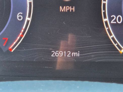 Used 2023 Jeep Grand Cherokee L Limited w/ Luxury Tech Group II AWD/4WD image 21