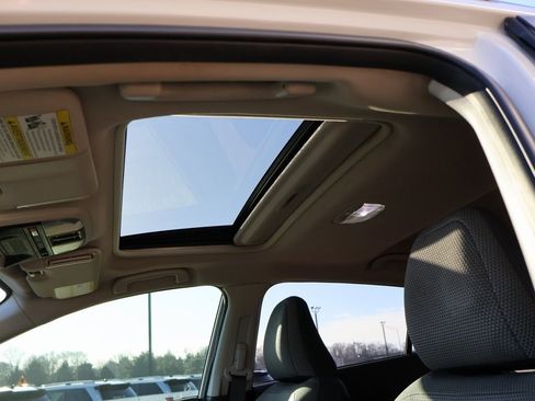 Used 2024 Subaru Crosstrek 2.0i Premium image 26