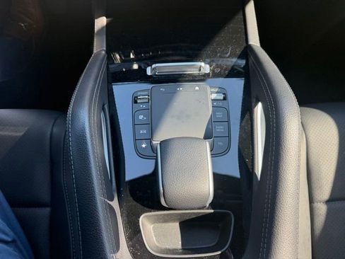 Used 2024 Mercedes-Benz GLE 450 4MATIC w/ AMG Line Exterior image 24