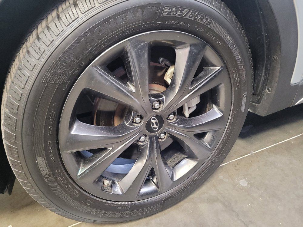 Used 2018 Hyundai Santa Fe Sport FWD image 31