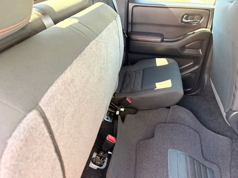 Certified 2025 Nissan Frontier PRO-4X AWD/4WD image 14