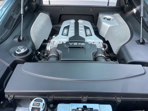 Used 2009 Audi R8 V8 w/ Enhanced Leather Pkg image 48