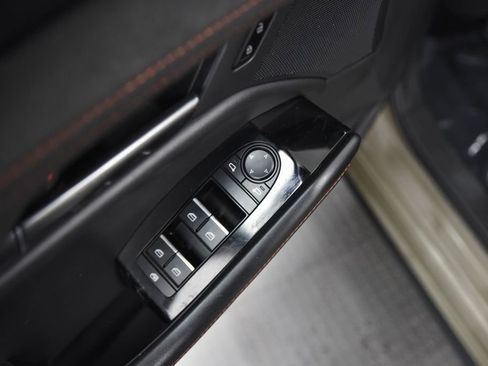 Used 2024 MAZDA MAZDA3 s image 10