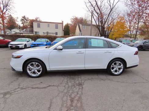 Certified 2023 Honda Accord LX image 3