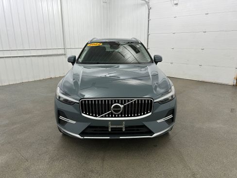 Used 2022 Volvo XC60 B5 Inscription w/ Climate Package AWD/4WD image 16