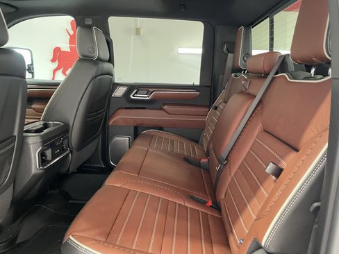 New 2026 GMC Sierra 2500 Denali Ultimate AWD/4WD image 9