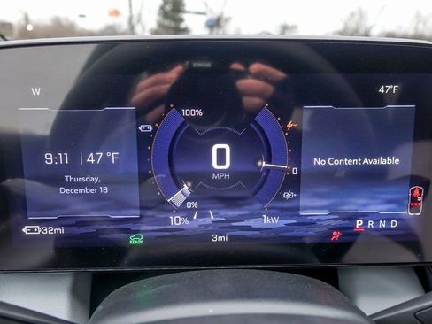 New 2026 Chevrolet Equinox EV LT w/ Convenience Package II FWD image 20