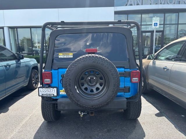 Used 2015 Jeep Wrangler Unlimited Sport w/ Connectivity Group AWD/4WD image 5