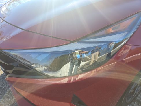 Used 2023 Hyundai Elantra SEL w/ Convenience Package image 9