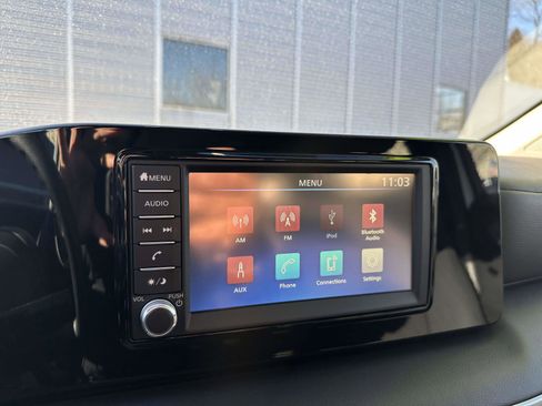 Used 2025 Nissan Kicks S image 23