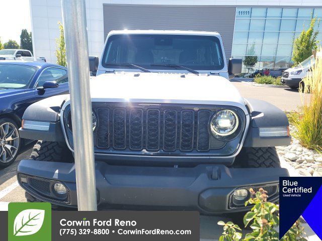 Used 2024 Jeep Wrangler Unlimited Sport AWD/4WD image 2
