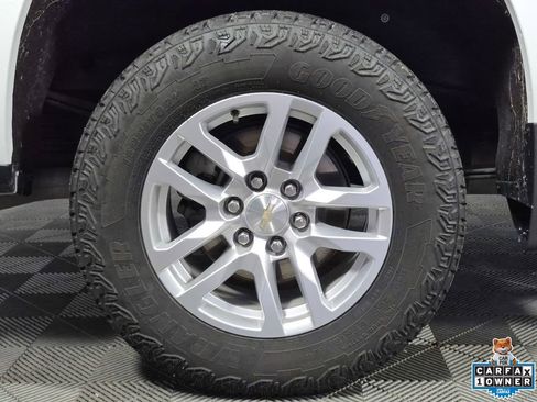 Used 2023 Chevrolet Silverado 1500 Custom AWD/4WD image 24