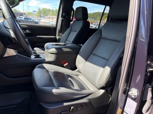 Used 2024 Chevrolet Suburban Z71 w/ Off-Road Capability Package AWD/4WD image 14