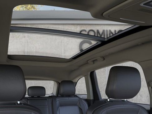 New 2026 Lincoln Nautilus Premier AWD/4WD image 22