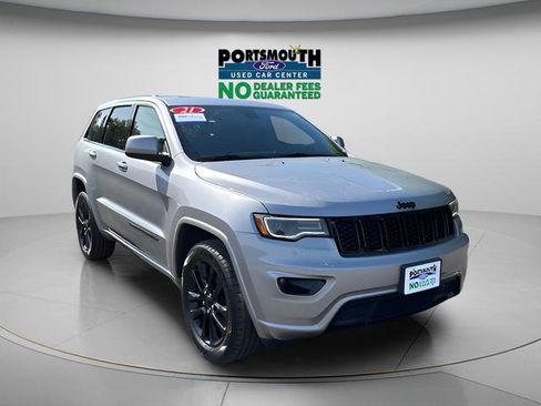 Used 2021 Jeep Grand Cherokee Laredo X AWD/4WD image 1