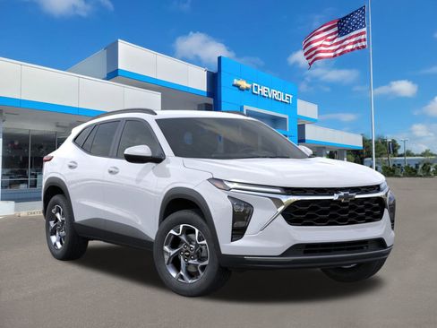 New 2026 Chevrolet Trax LT image 7
