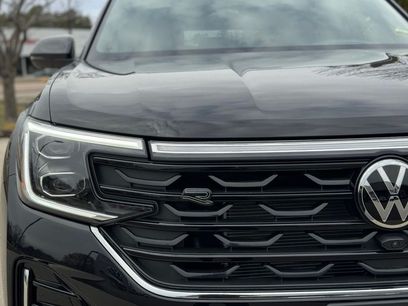 New 2026 Volkswagen Atlas Cross Sport SEL Premium R-Line