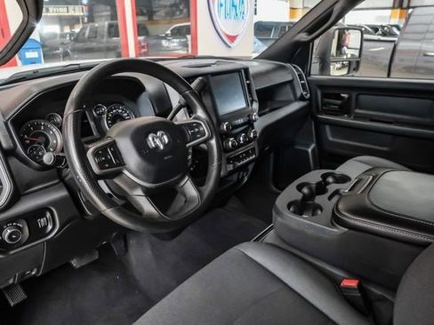 Used 2024 RAM 3500 Tradesman w/ Chrome Appearance Group image 5