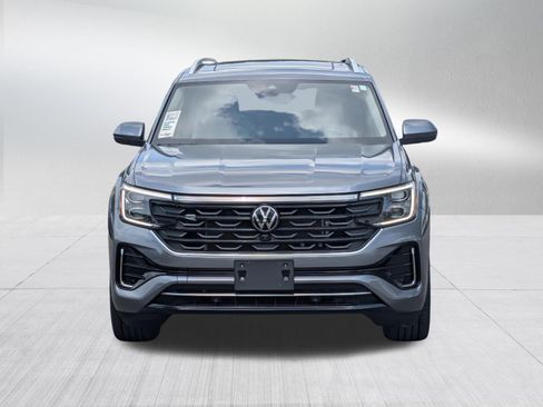 Used 2024 Volkswagen Atlas SEL Premium R-Line AWD/4WD image 2