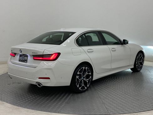 Used 2025 BMW 330i xDrive Sedan w/ Convenience Package image 8