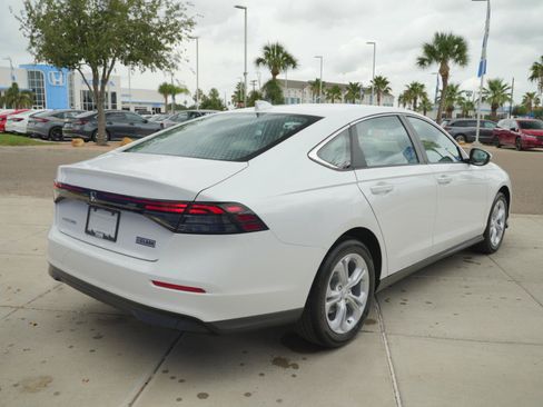 New 2026 Honda Accord LX image 5