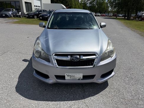 Used 2013 Subaru Legacy 2.5i Premium w/ All-Weather Pkg AWD/4WD image 8
